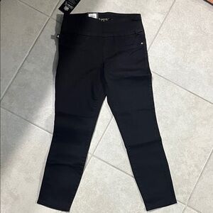 Rock & Republic Black Capris